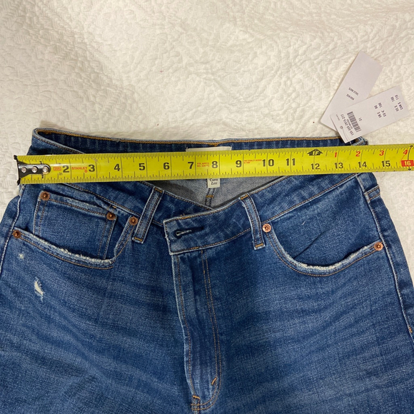 Abercrombie & Fitch The '90s Straight Ultra High Rise Mom Jeans 31 NWT Curve Lov - Picture 7 of 10